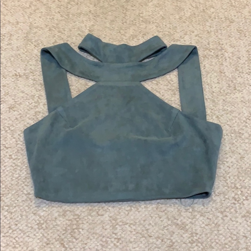 Crop top